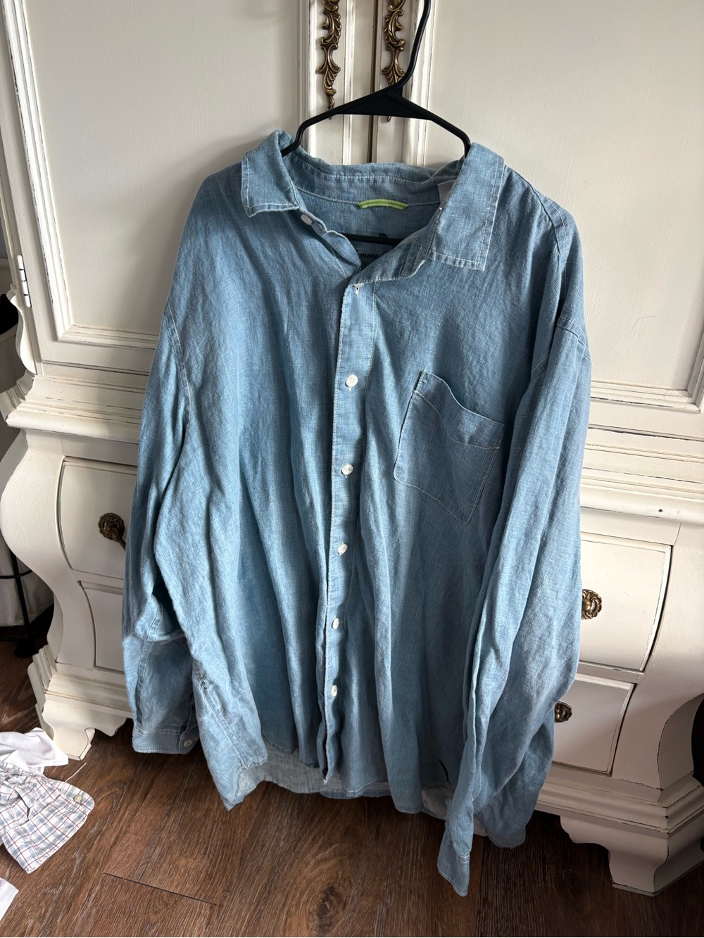 Tommy Bahama Washed Blue Long-Sleeve Casual Button-Down Shirt